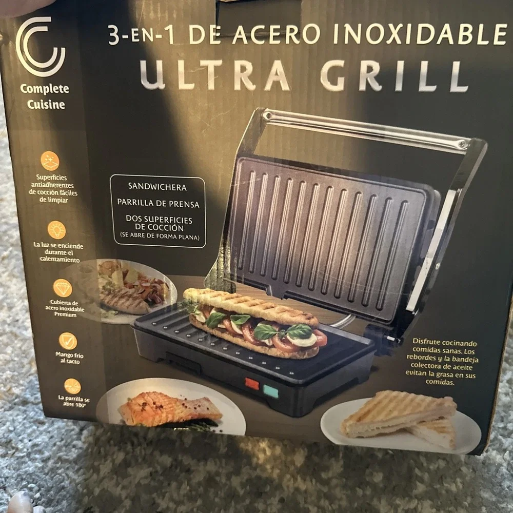 Complete Cuisine CC-PN1200 Nonstick Panini Maker Sandwich Press (Used)